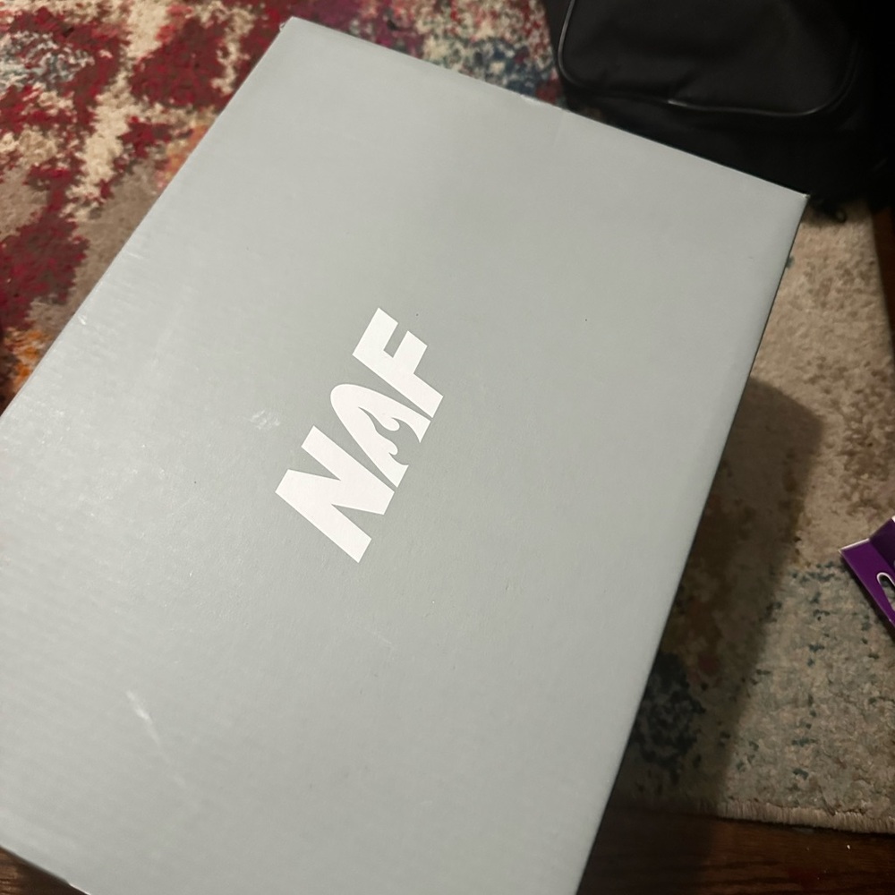 NAF White Women's Sneakers size 8.5 New with a box - Picture 7 of 11